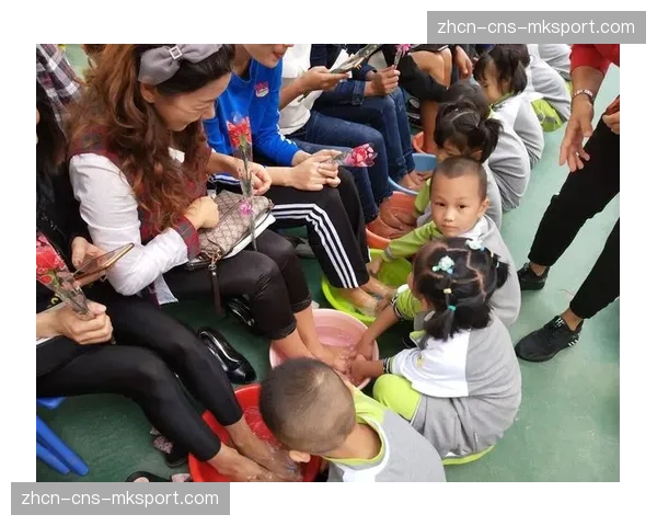 社区之光：芝加哥天空队坚持十年举办的感恩节慈善活动
